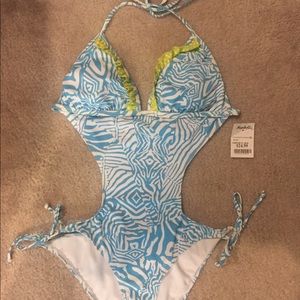 Adorable cut out one piece