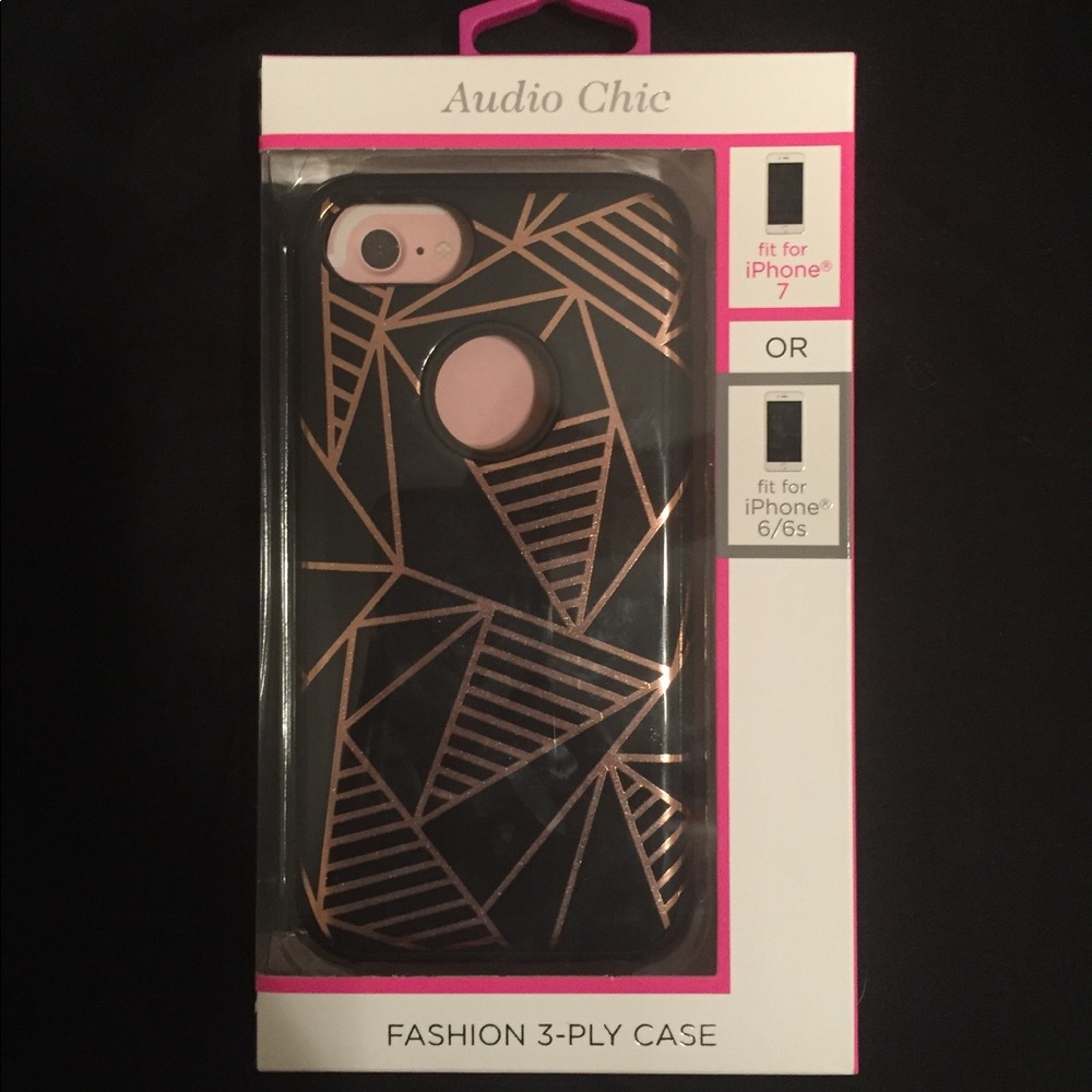 *** SOLD ****New IPhone case 7 (can fit 6) ❤️