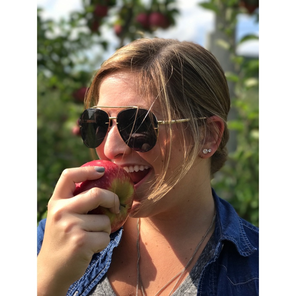 Meet your Posher, Alyssa