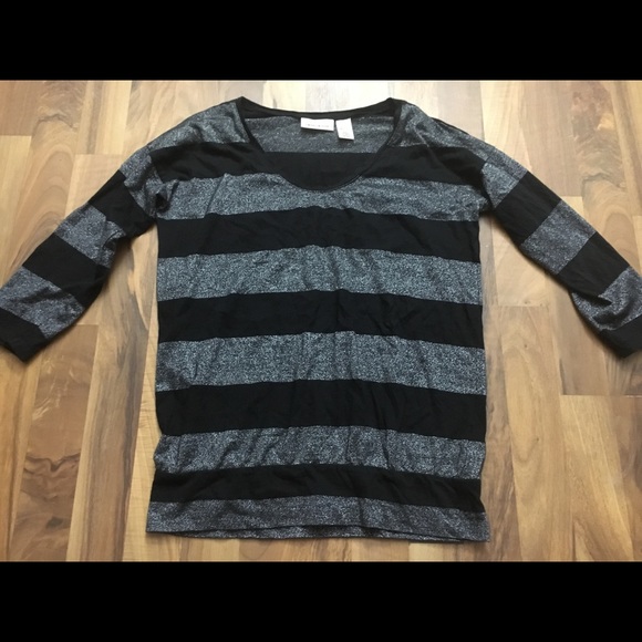 🚨 10/$20 bundle SALE 🚨 Dkny Womens Size Small Grey Shimmer Top - Picture 2 of 8