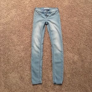 Girls abercrombie jeans