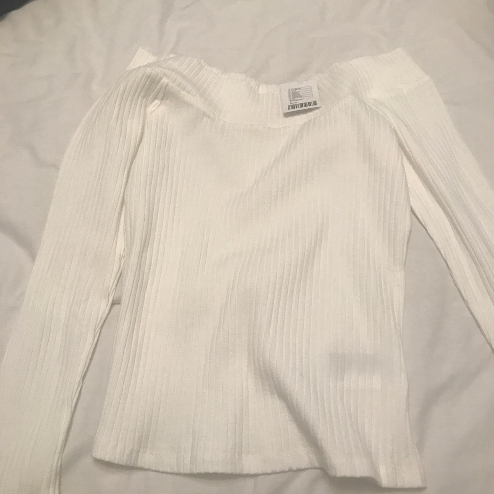 Never Worn off the shoulders white top