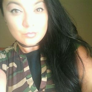 Meet your Posher, Aileen