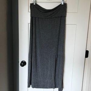 {Maternity} A Pea In The Pod maxi skirt