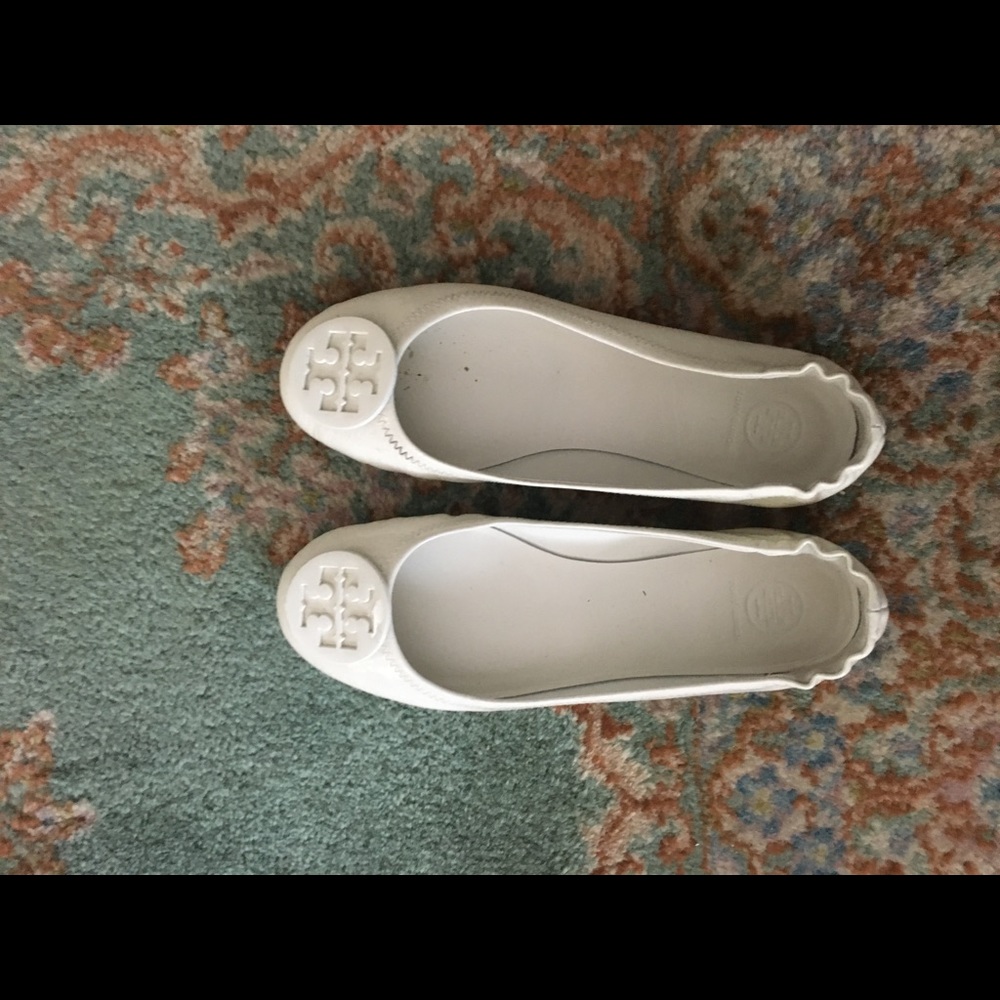 Ecru Tory Burch Flats worn 2x!