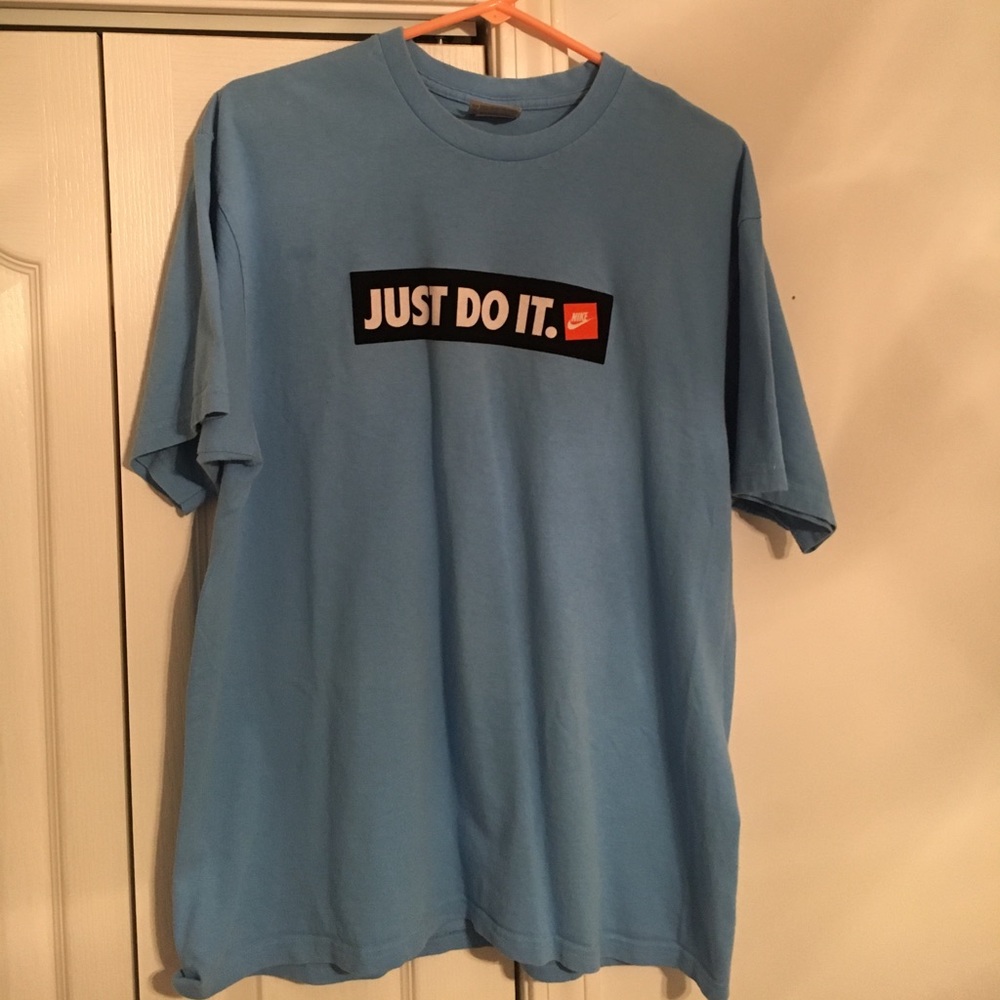 Nike tshirt