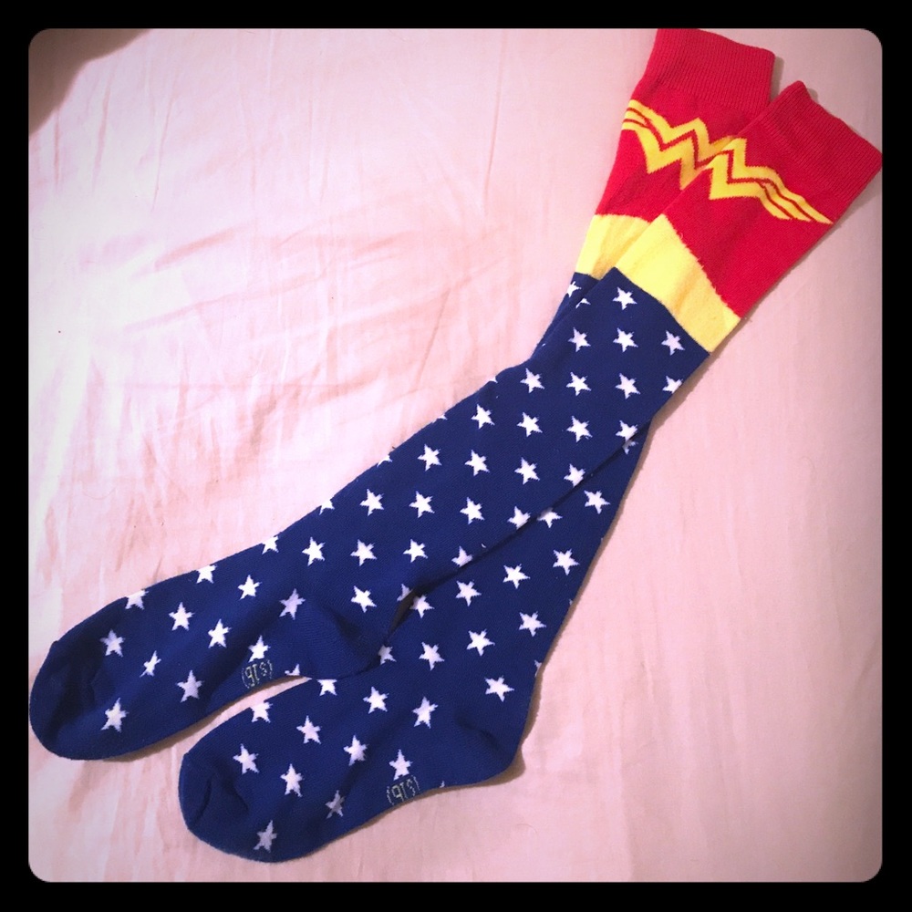 NWOT Wonder Woman Knee High Socks