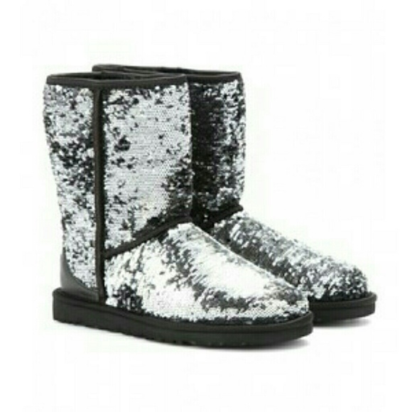 UGG Australia Classic Short Sparkles - Picture 1 of 3