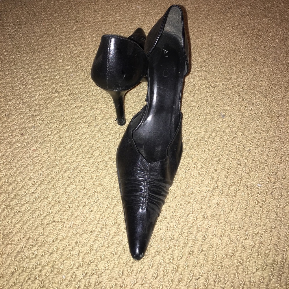 Aldo black pumps
