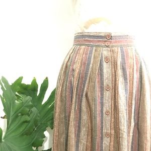 Amazing button down textured striped knee skirt