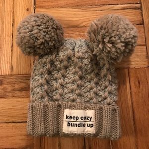 Collection 18 double Pom beanie hat