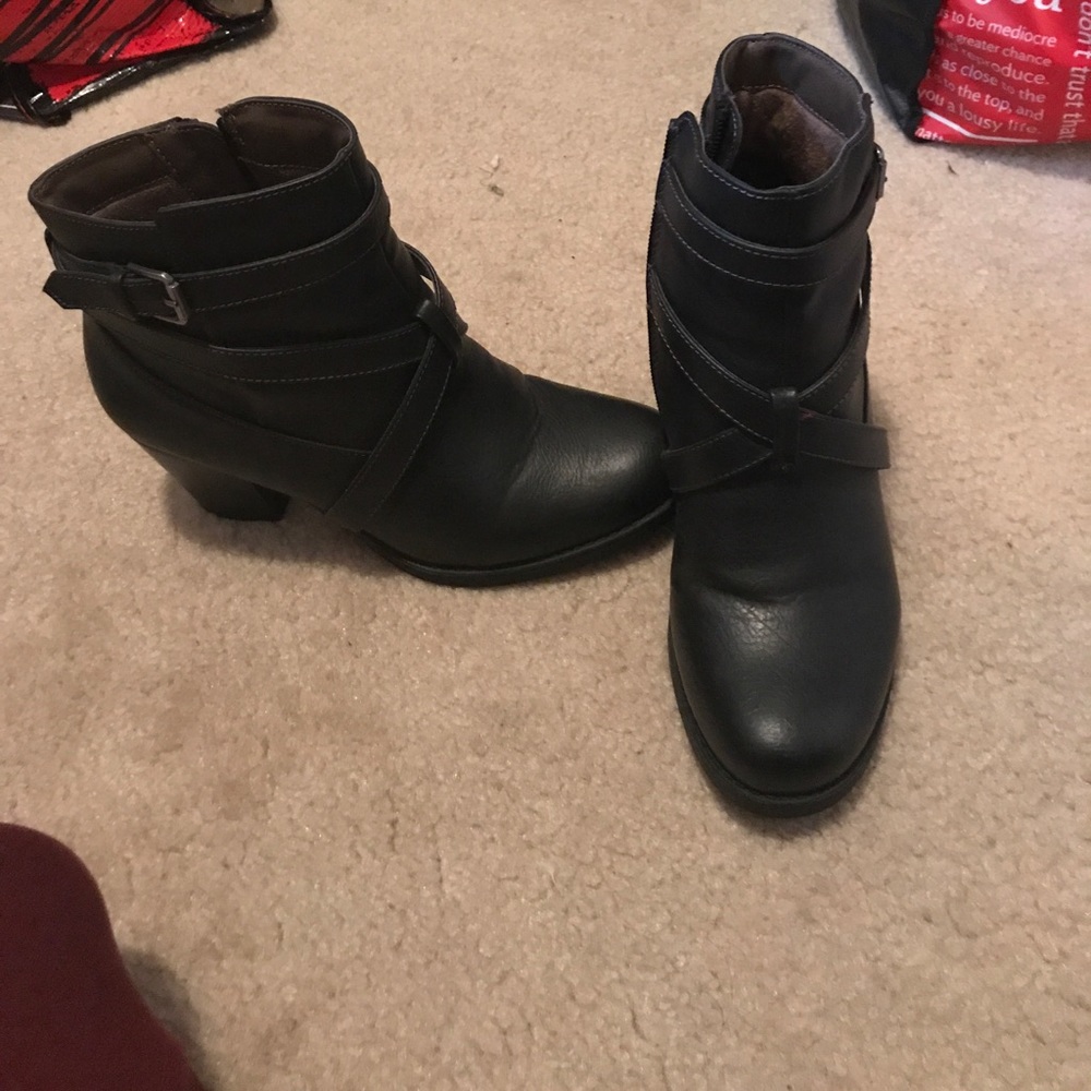 Black Ankle Boots!