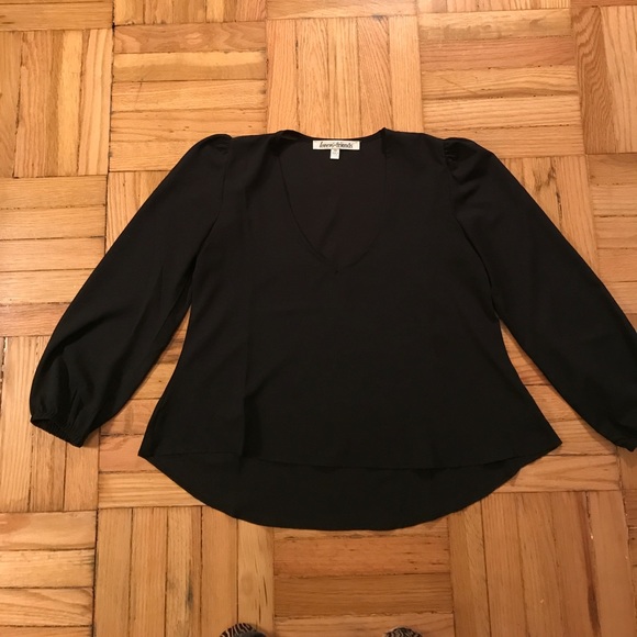 Lovers & Friends v neck bell sleeve blouse - Picture 1 of 4
