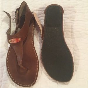 MICHAEL KORS FLAT SANDALS