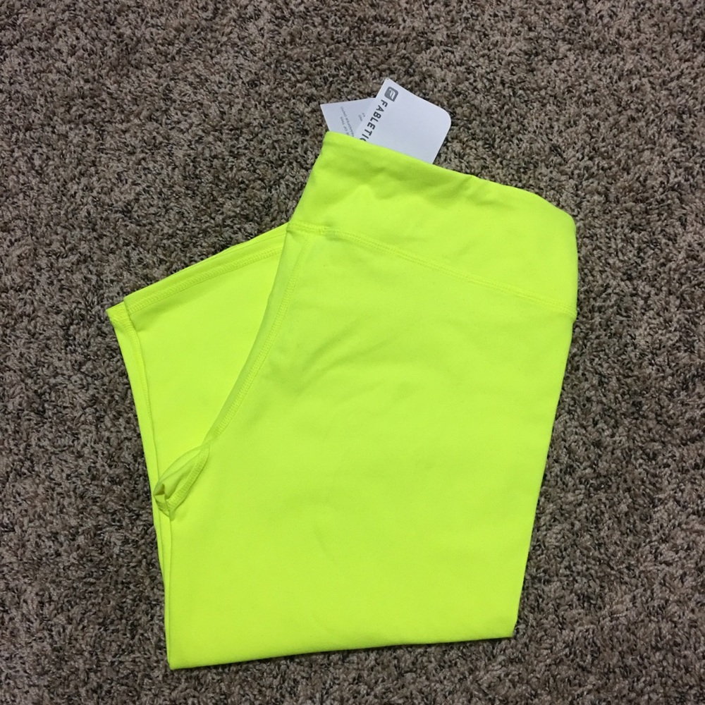 Neon Yellow Fabletics Salar Crop Size M / 8