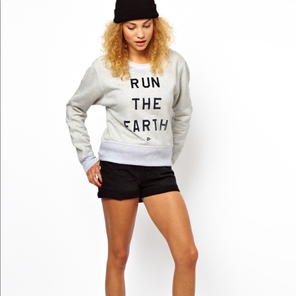 nike run the earth