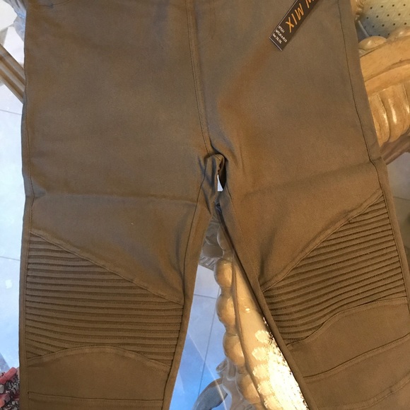 🎉HP!! 🎉NWT PLUS SZ 1X/2X/3X Moto Jeggings Navy - Picture 7 of 8