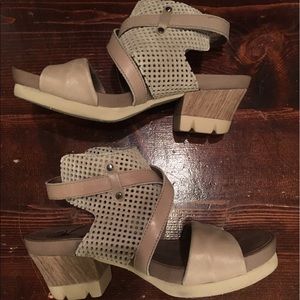 OTBT Take Off Sandal in Stone Leather