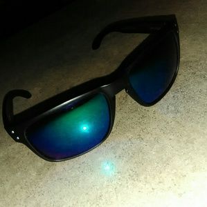 Oakley Holbrook sunglasses