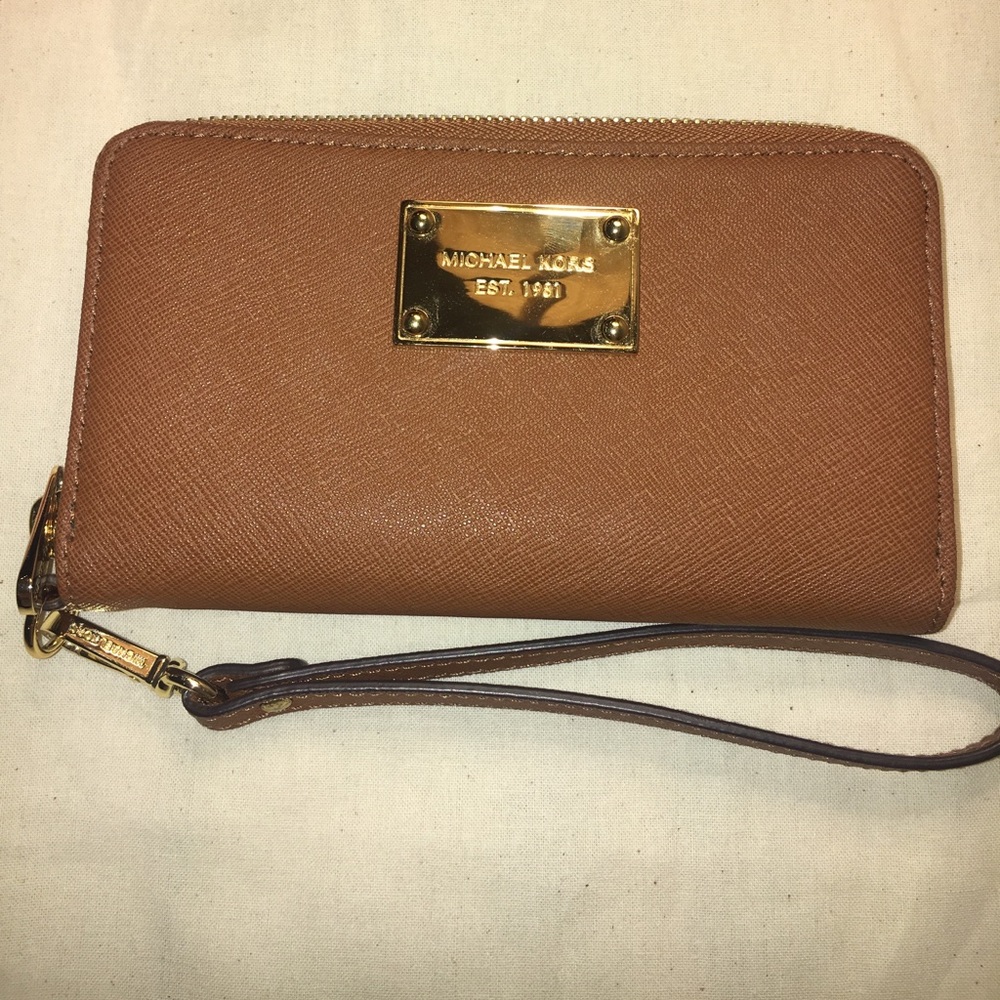 Michael Kors Leather Wristlet