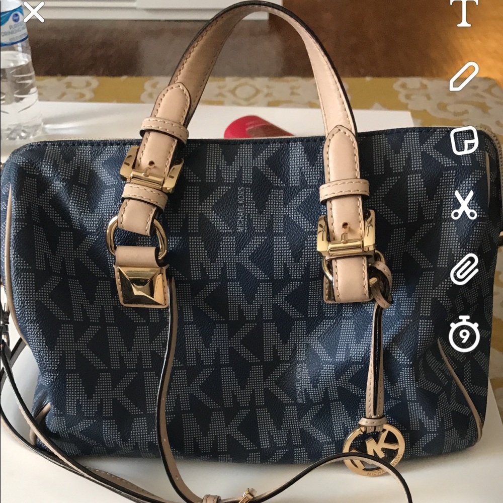 Micheal kors bag