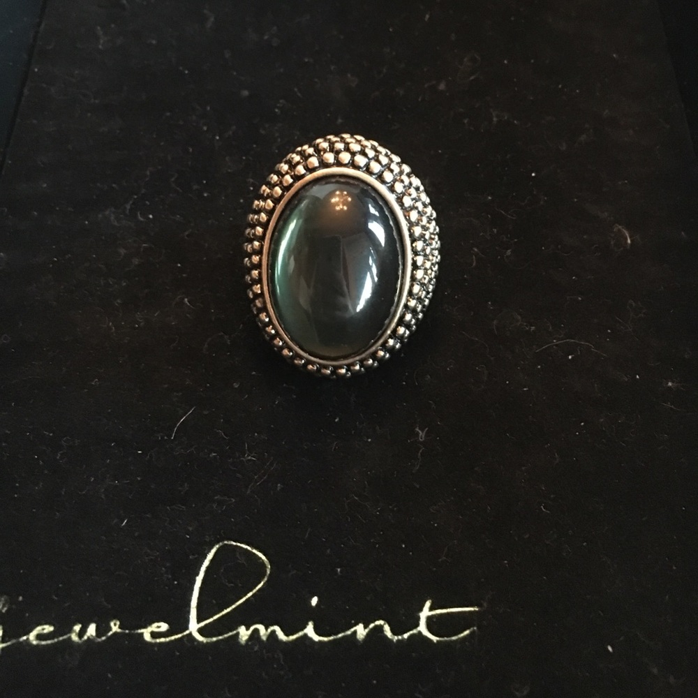 New Jewelmint soirée ring size 7