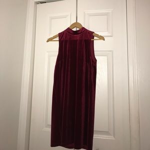 Velvet mock neck dress!