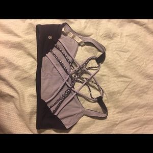 Lululemon sports bra