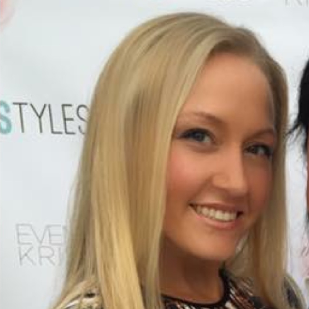 Meet your Posher, Ashley