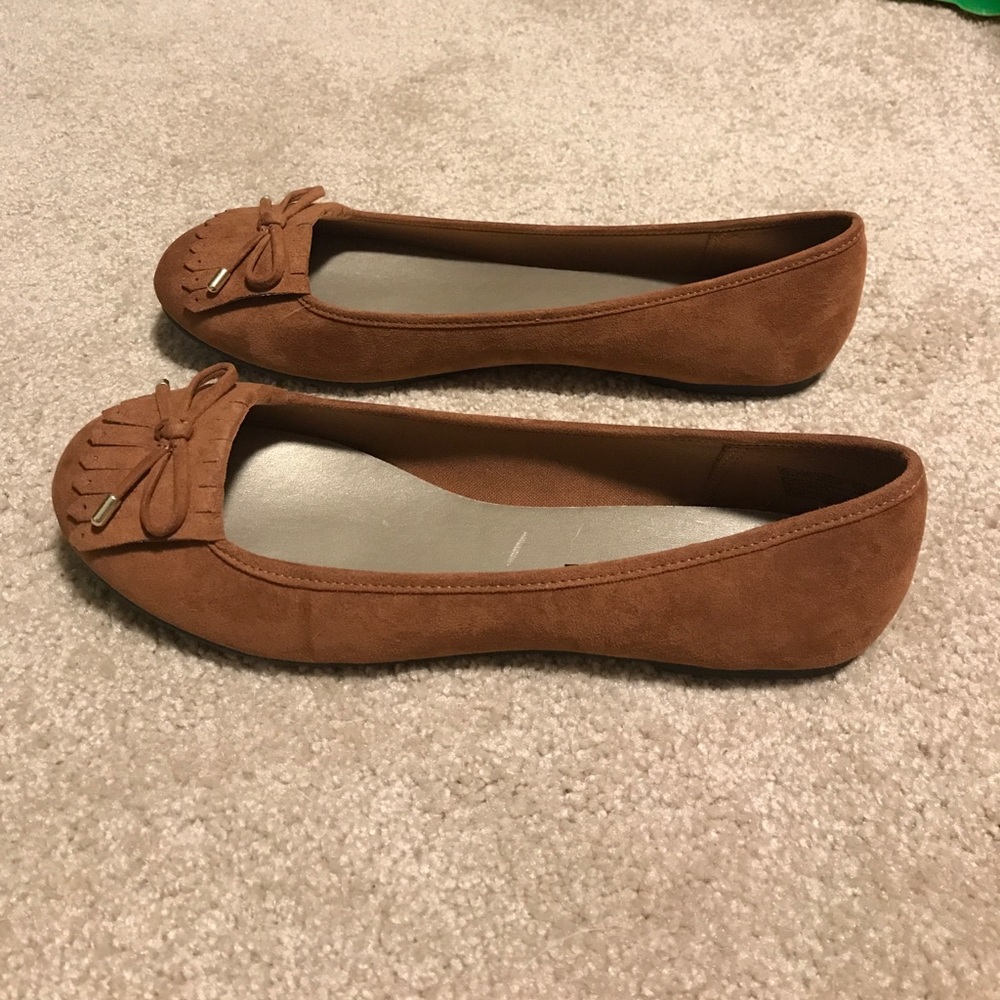 Never worn American eagle brown slip on shoes