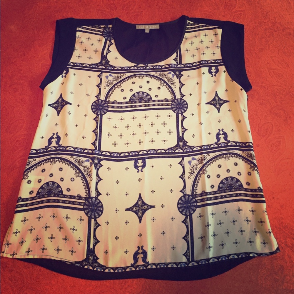 Loose fitting dress top