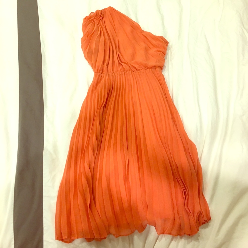 Salmon one-shoulder pleated dress