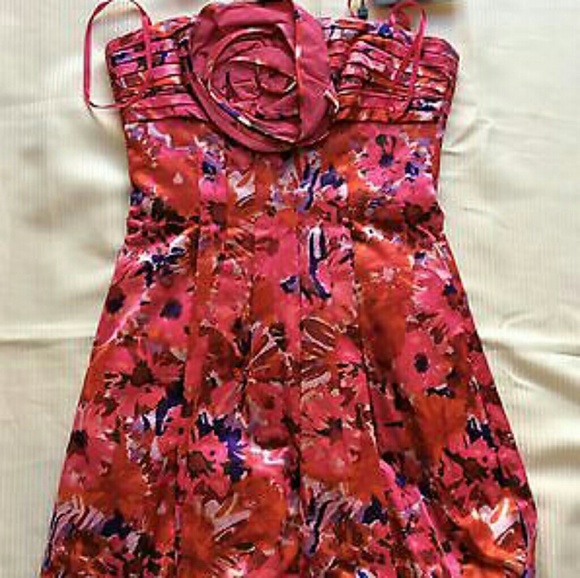 BCBG MAXAZRIA Floral Dress $298 Size 0/4 - Picture 2 of 3