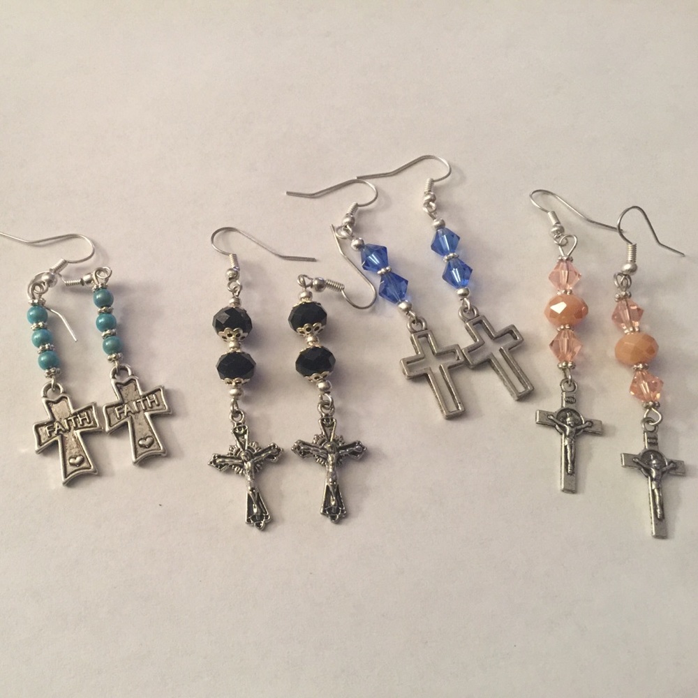 !SALE! 4 set cross earrings
