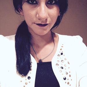 Meet your Posher, Eva