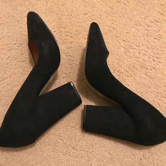 Express heels size 7 - Picture 2 of 3