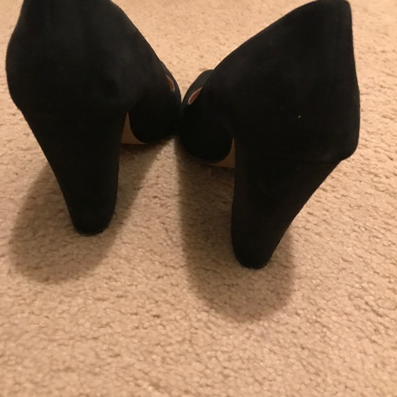 Express heels size 7 - Picture 3 of 3