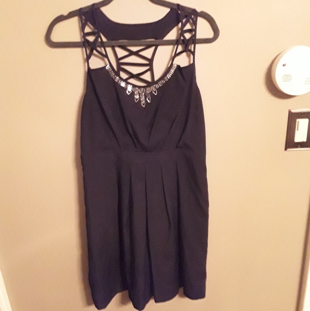 Bcbgeneration black pleated dress