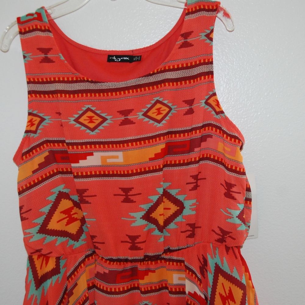 NWT sleeveless bright aztec print dress