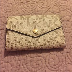MK wallet