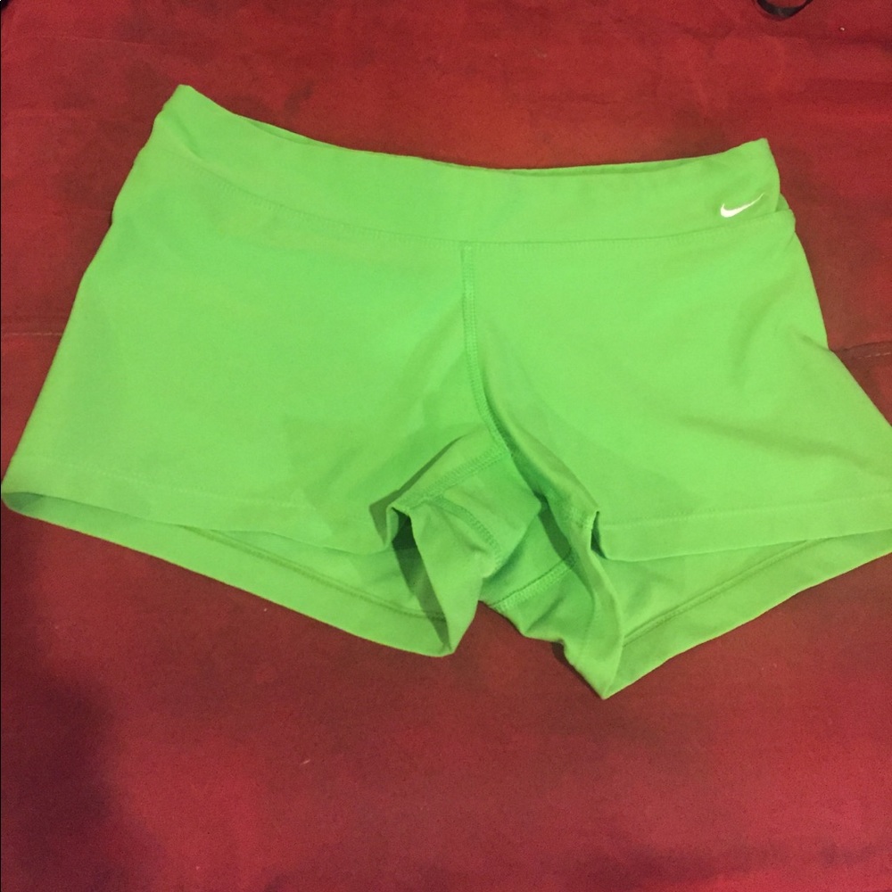 Green Nike short size small