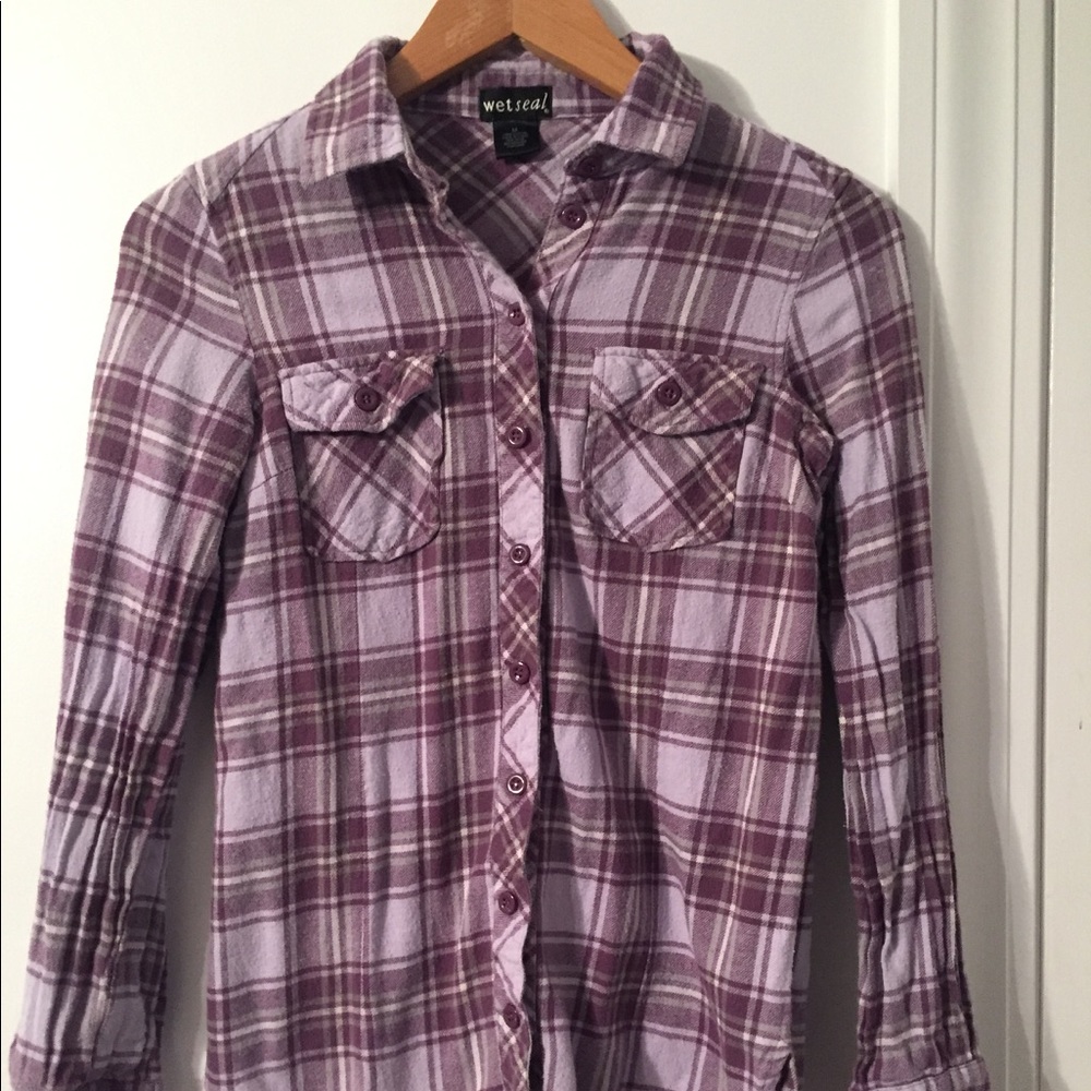 ✨ Purple flannel size medium ✨