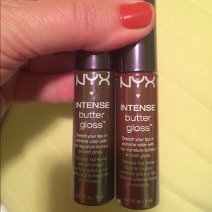 Two for ONE! 🍁🍂✌🏾☝🏾💄💋