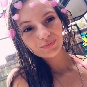 Meet your Posher, Molly