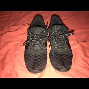 ❌⭕️❌⭕️nike shoes.