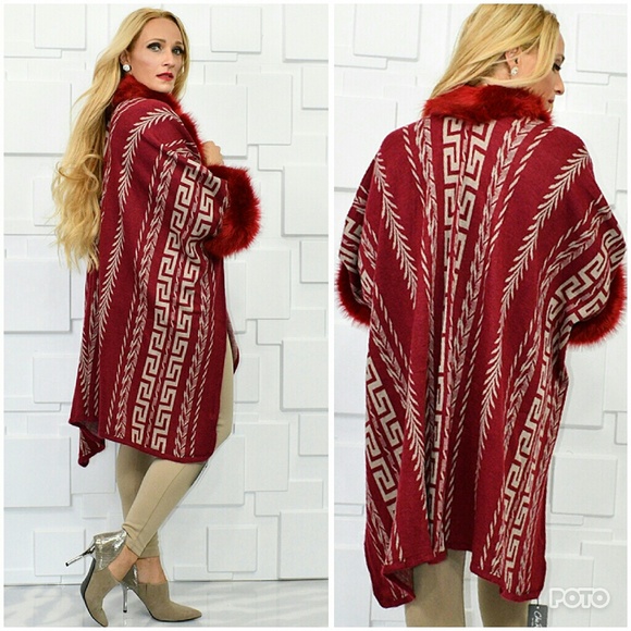 STUNNING PONCHO / SHRUG - Picture 2 of 4