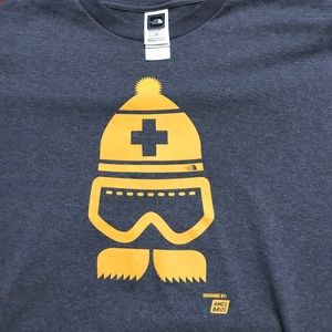 North Face t-shirt size large
