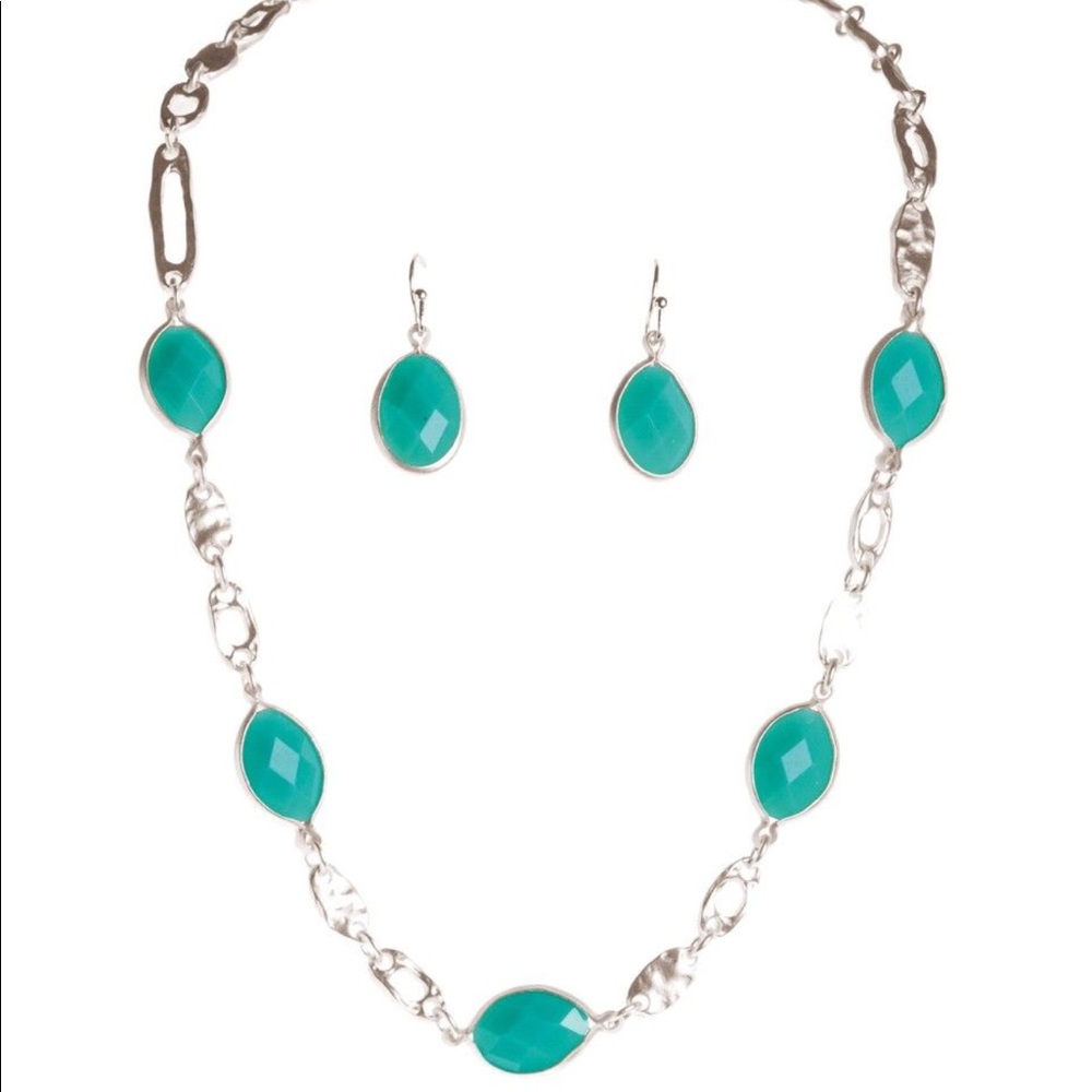 SILVER AQUA GEMS NECKLACE SET