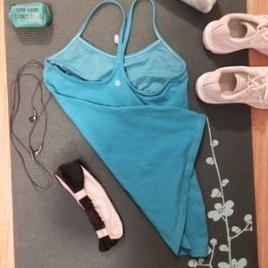 Lululemon Power Y turquoise tank