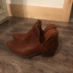 Steve Madden booties